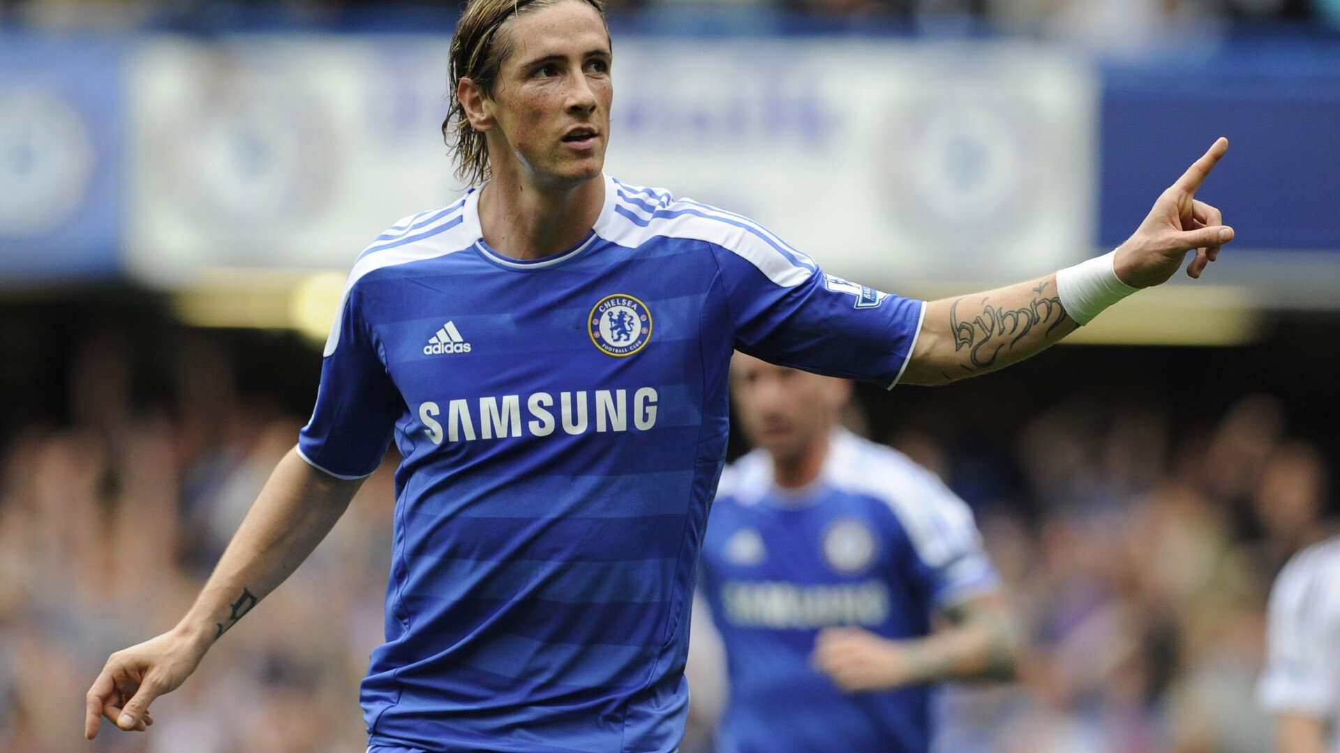 马龙惊艳四座，英格兰队鏖战奥地利队，一场定义时代的对决