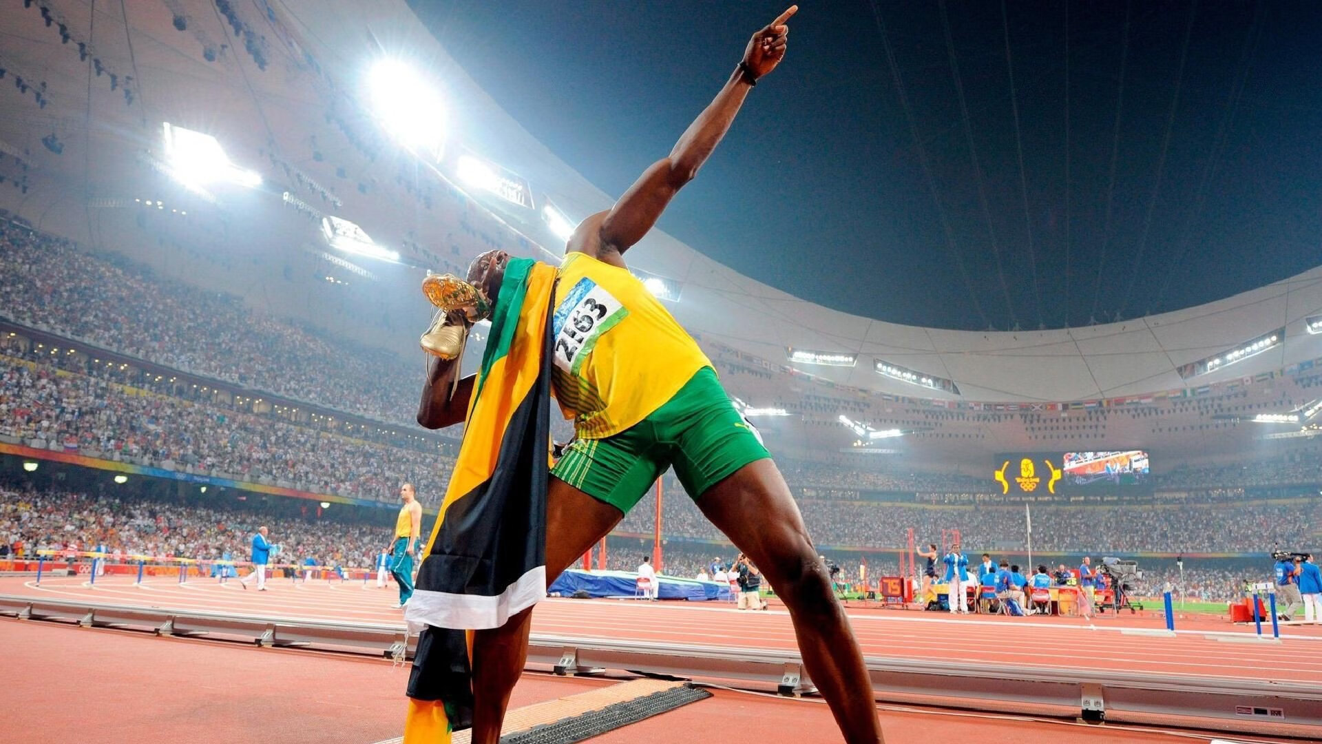 绝杀与刷新，当足球的激情遇上羽毛球的突破